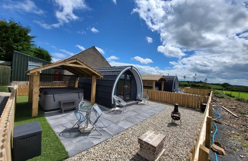 Bushmills Cabina | Ballyhemlin Pods - Blackthorn