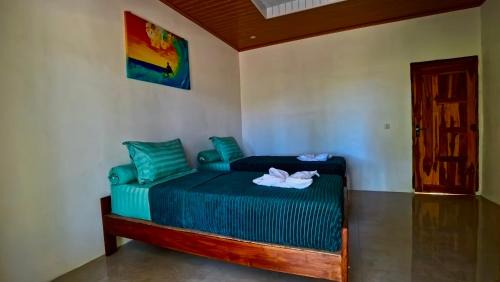 Rote Island Cama Y Desayuno | Balo Surf House