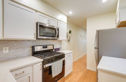 Downtown Baltimore Apartamento | Baltimore Townhome Near Oriole Park w/ A/c!