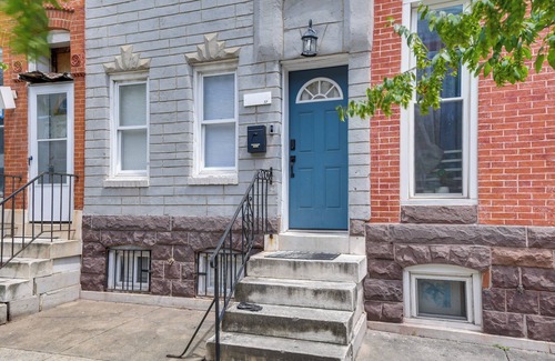 Downtown Baltimore Apartamento | Baltimore Townhome Near Oriole Park w/ A/c!