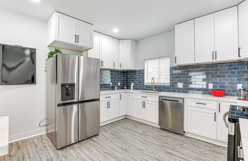 Mondawmin Casa | Baltimore Townhome w/ Private Rooftop Patio!
