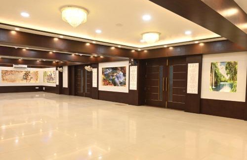 Sigra Hotel | bam bam bhole