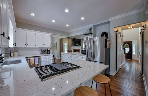 Taylorville Casa | Bama Farmhouse - Beautiful Pool Area!