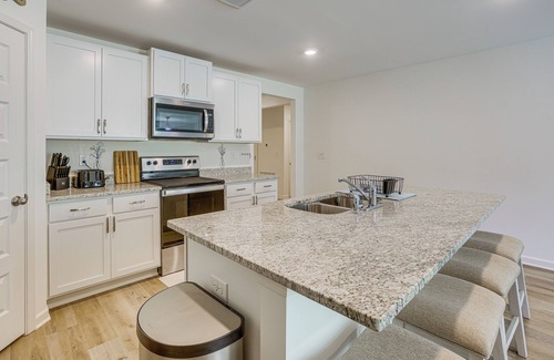 Northport Casa | Bama Game Day Base: Newly Built Home Near UA!