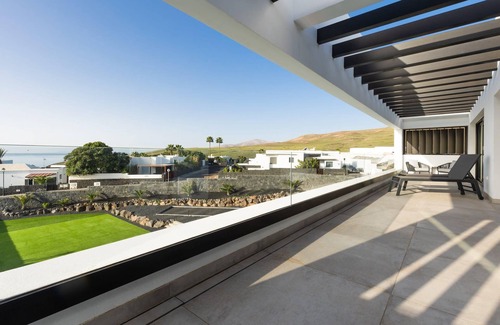 Puerto Calero Villa | Bamanija | Una increíble villa de 5 dormitorios en Puerto Calero