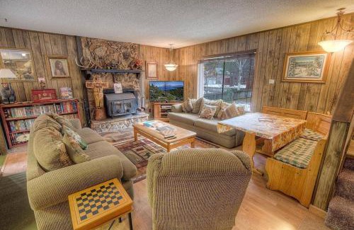 Y Area Casa | Bambi's Bunkhouse home