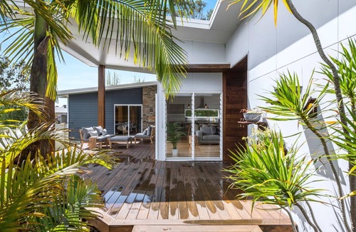 Cudmirrah Casa | Bamboo Beachhouse- heavenly escape to the Beach