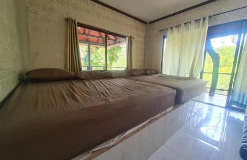 Nong Chaeng Hotel | Bamboo River House Kaengkrachan