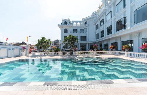 Chau Thanh Hotel | Bamboo Riverside Boutique Hotel