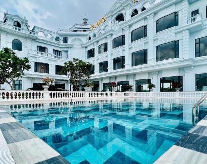 Chau Thanh Hotel | Bamboo Riverside Boutique Hotel