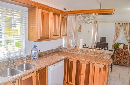 St. Ann's Bay Casa | Bamboo Villa
