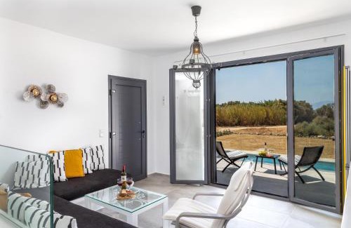 Maragas Villa | Bamboo Villa Naxos