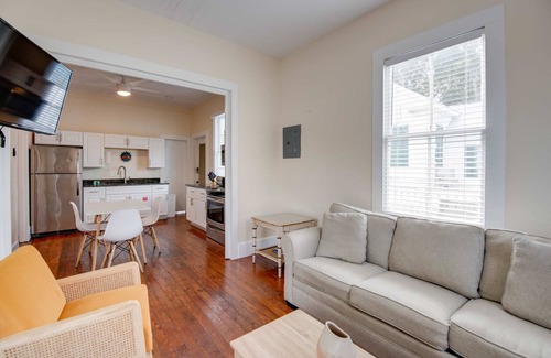Historic Seaport Apartamento | Banana Split by Brightwild Pool Grill