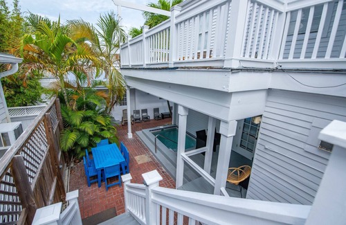 Historic Seaport Apartamento | Banana Split by Brightwild Pool Grill