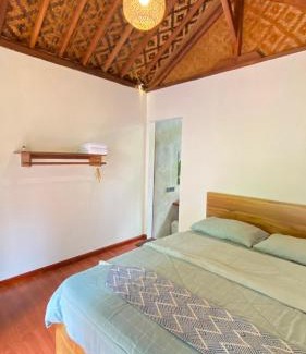 Batu Karas Hotel | Banana surf and stay