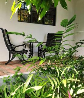 Bon Accord Village Apartamento | Bananaquit Tobago -Stay Near the Beach
