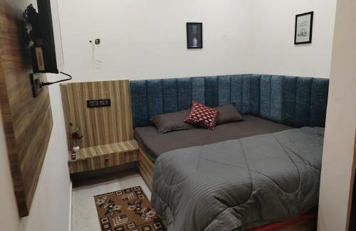 Mahmoorganj Casa | Banaras house 100mtr far from Banaras station opposite to gate no 2entry
