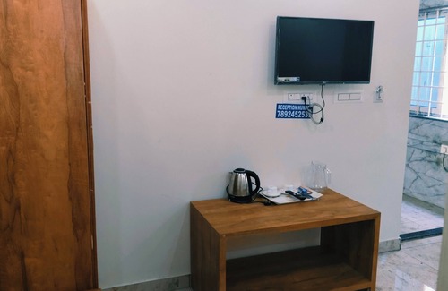 Bengaluru Hotel | Banaras Spirits Boarding And Lodging