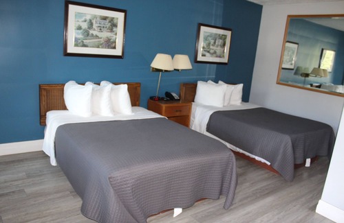 Bancroft Hotel | Bancroft Inn & Suites