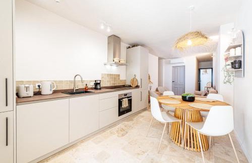 Playas del Palo Apartamento | Banda del Mar Suites by Solaga Holiday Homes