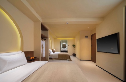 Shangri-La Hotel | Bandu Oxygen Supply Homestay