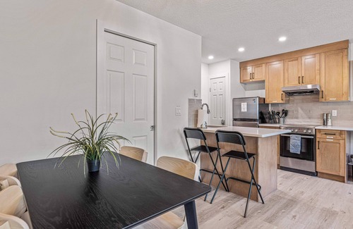 Harvie Heights Casa | Banff Boundary Lodge/2BR 1.5BT/AC/Hot tub