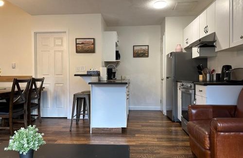 Harvie Heights Casa | Banff Boundary Lodge Mountain View 2Brms 3xAC Townhouse