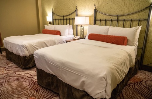 Banff Hotel | Banff Caribou Lodge and Spa