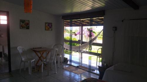Fernando de Noronha Casa | Bangalô completo, amplo, funcional e confortável.