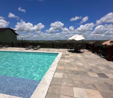 Saire Casa | Bangalô monte castelo