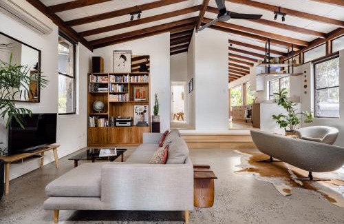 Bangalow Casa | Bangalow Oasis - Artisan home
