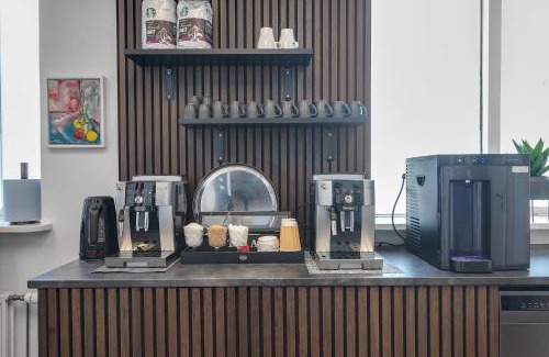 Innri-Njarthvik Casa | Bank Guesthouse by KEF Airport