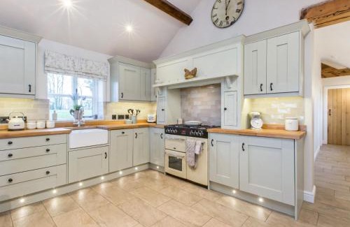 Crewe Casa | Bank House Barn
