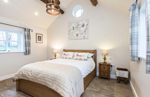 Crewe Casa | Bank House Barn