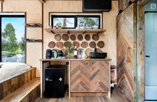 Kangaroo Valley Casa | Banksia -designer Tiny Home W Stunning Dam Views