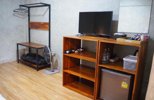 Ayutthaya Casa | Banmai87 Guest House บ้านไม้87 เกสต์เฮ้าส์