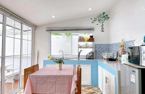 Saen Suk Villa | Bannthongsuk Bangsaen บ้านทองสุข บางแสน