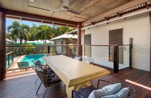 Horseshoe Bay Casa | Banyak Villa