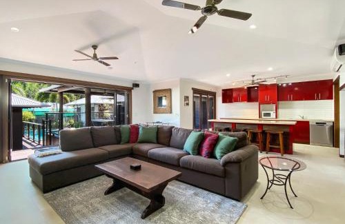 Horseshoe Bay Casa | Banyak Villa