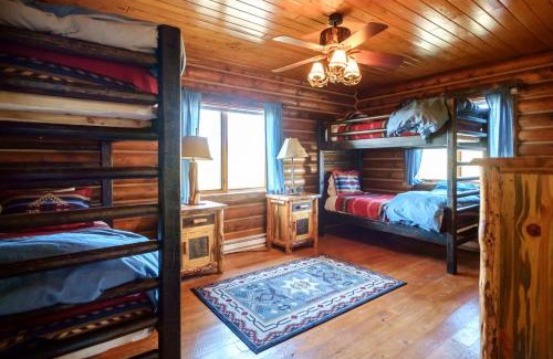 West Yellowstone Cabina | Bar N Ranch