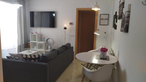 El Roc de Sant Gaieta Apartamento | Bara Blanc Beach