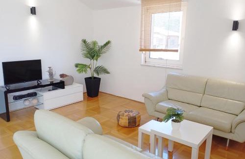 Kastel Stafilic Apartamento | Barba Luka, near beach, beautiful views