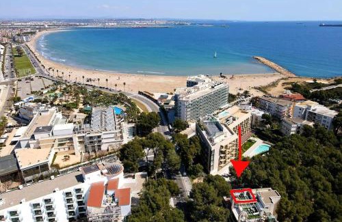 Cap de Salou Apartamento | Barbacoa + vistas al mar + playa + piscina.