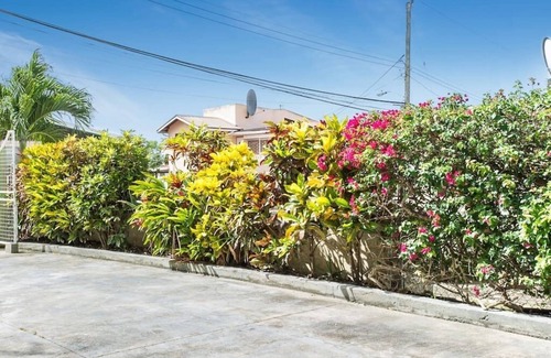 Welches Apartamento | BK Villas-Barbados grandes dos dormitorios cerca del mar