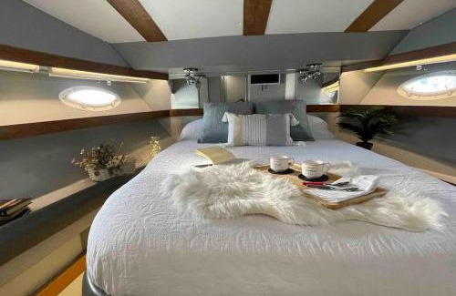 Poblats Maritims Alquiler De Eote | Barco Apartamento Playa Valencia
