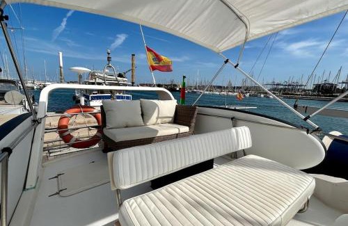 Poblats Maritims Alquiler De Eote | Barco Apartamento Playa Valencia