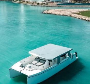 Centro de Cancún Alquiler De Eote | Barco privado de lujo para tu familia y amigos en Cancun-isla mujeres