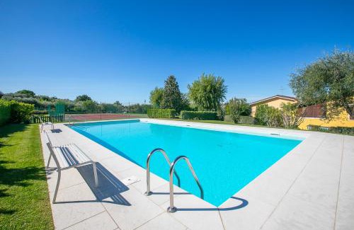 Cisano Apartamento | Bardolino Garden Pool & Tennis on the lake - Happy Rentals