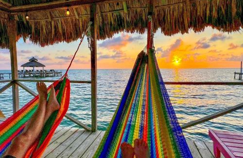 Cayo Corker Hotel | Barefoot Beach Belize
