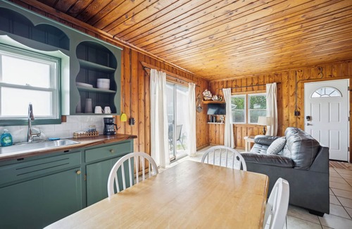 Oscoda Cabina | Barefoot Beach Resort
